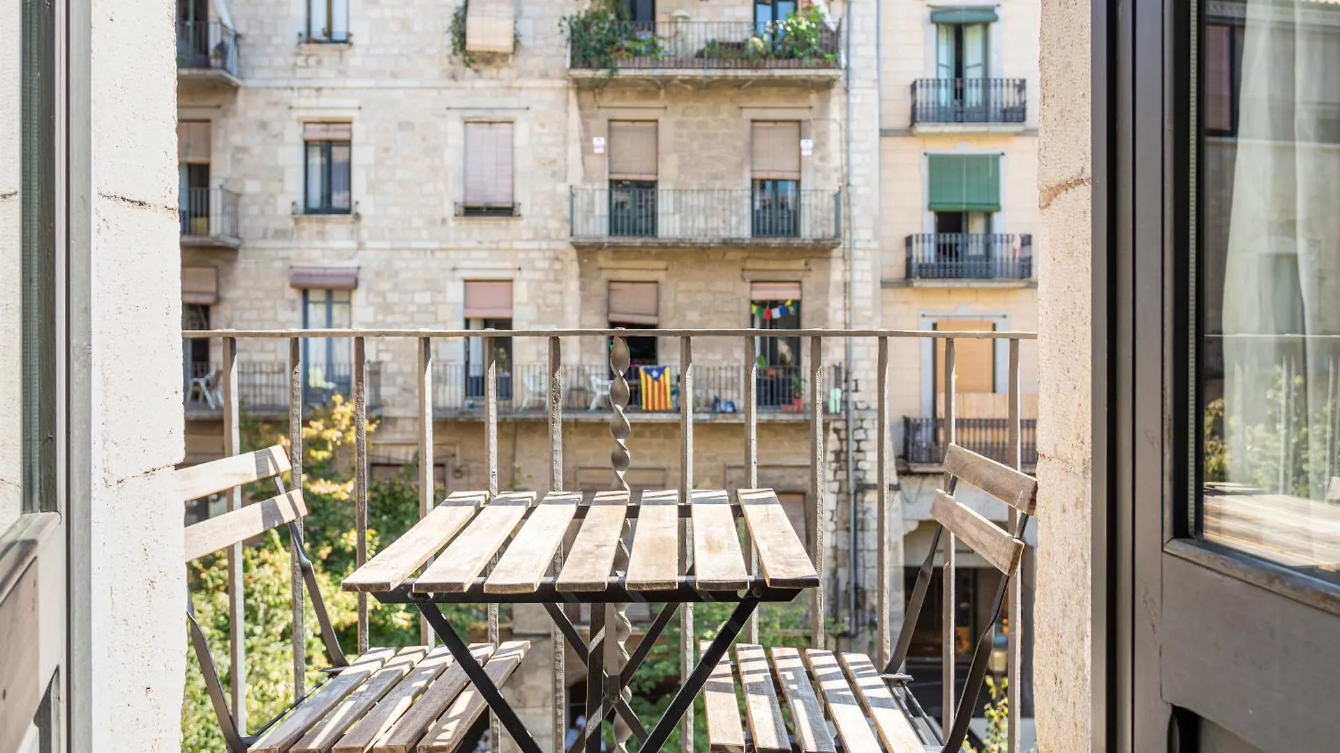 Apt 5 Limon Girona 0*,  Spanien
