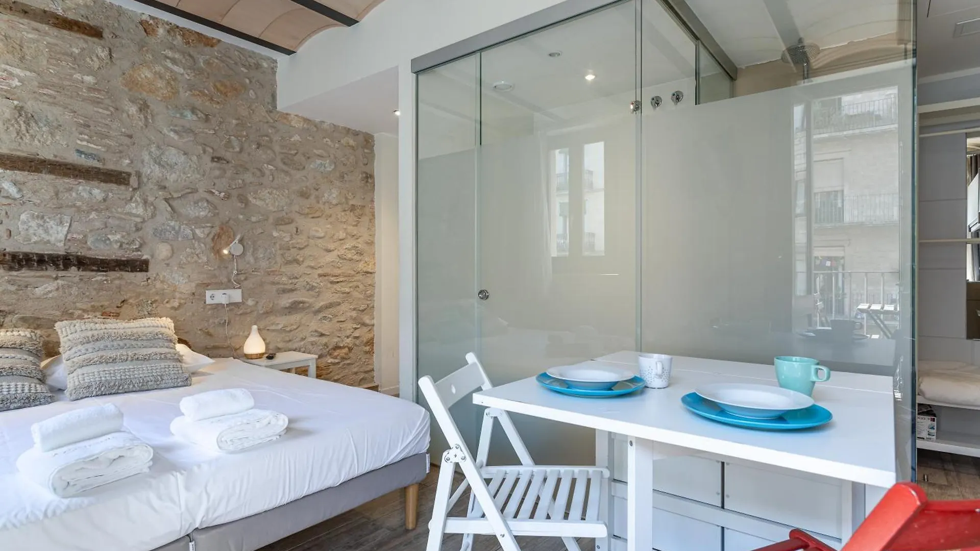Apt 5 Limon Girona